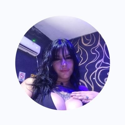 Bisexual, creadora de contenido 🔞,conoce más de mi, sigueme 👇🏻