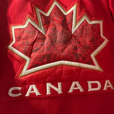 DanyBouchard19's profile picture. Le papa d'une belle famille. Fan de l'Impact de Montréal, du soccer, du hockey, des keeper pool et du sport en général. Un Québécois Canadien.