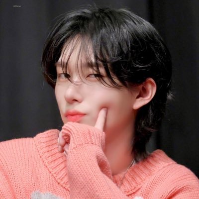 im just a girl who obsesses over anime kpop dramas wuwa & lads ♡ hd version of templates in carrd