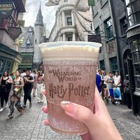 Julie (@sweetwseq) 's Twitter Profile