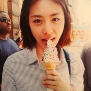 Happily Married since 2018/Kim&Chang/Samsung C&T Fashion dpt. /SKKU성균관대학교/Business Admin./Prague Charles Univ./2010FKI Intern/약간의 알코올의존증/