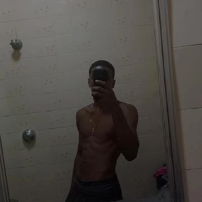 20 y
1,75
19cm
quem assinar meu priv ganha nome na minha rola