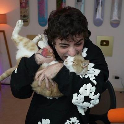 _refiglow's profile picture. vivo con sueño y con ganas de comer pancho¡☆!