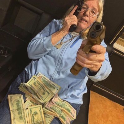 benflokin's profile picture. Stay solid and Neva change 💯 | YB Better