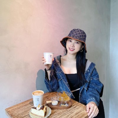 Therith193434's profile picture. Time is that we do not come loose