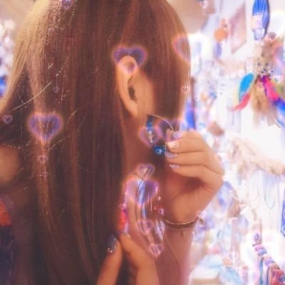 mary2720899410's profile picture. 