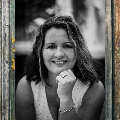 oyarzun_sol's profile picture. Isabel O. Sol |🎨Fashion & Digital Designer | 📸Photoshop & Adobe CC Expert | 🌟Branding & Identity |✨Your Ideas • Our Design | All Work © ISArtDesign | 👇DM