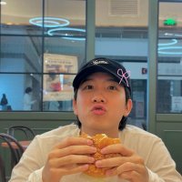 (fr)3sh🍎🥚 (@b3rrycutesy) 's Twitter Profile