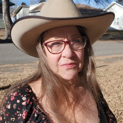 🇺🇸 🎗 cowboy poetess. Critter loving , gun totin' montanan, who stands with the j6ers!