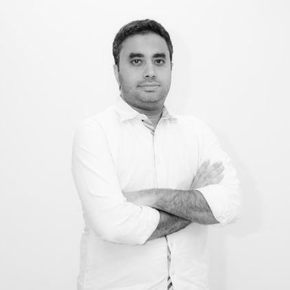 Graduate of Faculty of Science, Computer Science, Currently Senior Software Developer