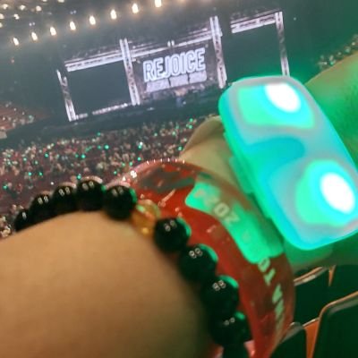 MKStella101's profile picture. Official髭男dism 専用垢 /ハコ推し/W会員 /ロヂベーサイレントリスナー /サムネ長居スタジアム/無言フォロー失礼します/髭団の方のフォローお待ちしてます♡/