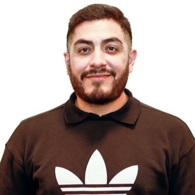 Soy una persona divertida, tía de todos, siempre ando solapando a todos mis sobrin@s, follow me. Ing. en audio. Primera Emisión con Luis C y Tamara con Luz.