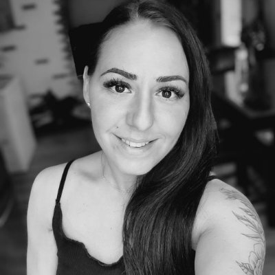 Deviedevie18553's profile picture. 