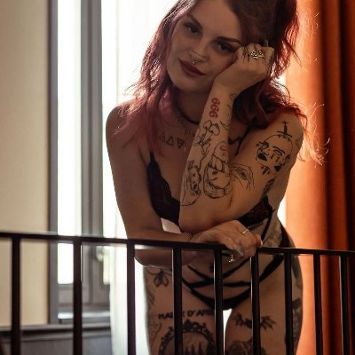Ana_vlmd's profile picture. Passionnée par la psychologie et l’exploration des désirs, je me dévoile sans tabou. Sensuelle, coquine et libre, je t’invite me découvrir….