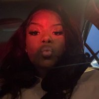 23 (@lisavbf) 's Twitter Profile