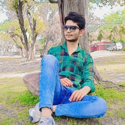 guddutanwar04's profile picture. 😅