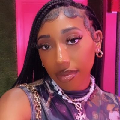 Imani 🫧 that pretty girl with them baby hairs 🤩