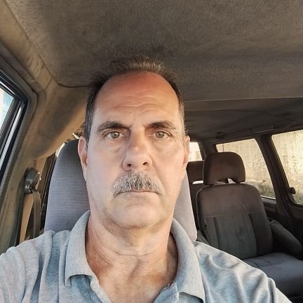 *Cuando los gobernantes fijan en la mente de los Ciudadanos que es bueno recibir LIMOSNA o DÁDIVAS, se establece un vínculo dañino para quien la reciba*
