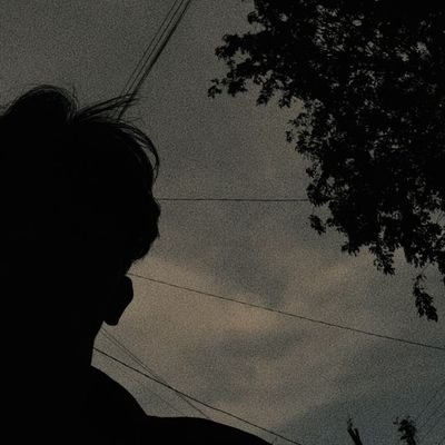 agrabenvo's profile picture. vers | astrophile✨