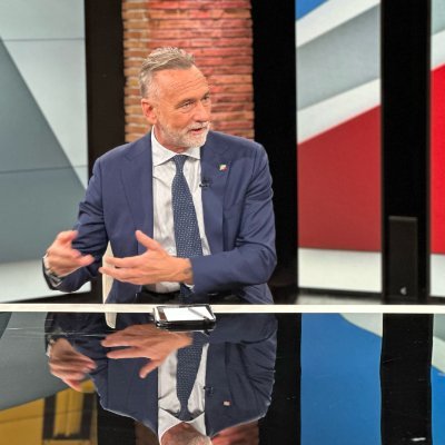Dottore commercialista, deputato, presidente della XII Commissione Affari sociali e salute