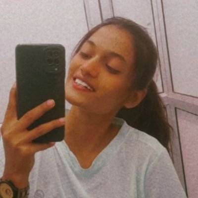 Khushii155's profile picture. 