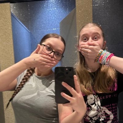lozwresx's profile picture. 19💓CPF girlie🎈 live,life, love bitch✌🏻!SI SE PUEDE! Nicos child (100% real chat promise)