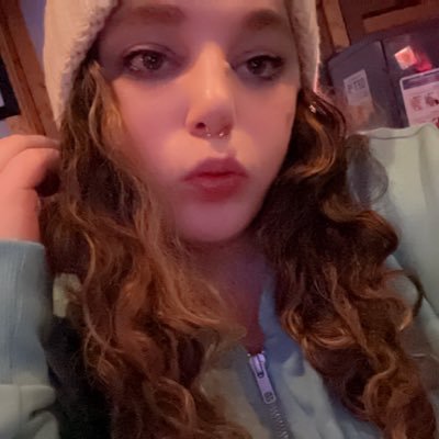 id4ni3ll3's profile picture. 🌙🖤♎️