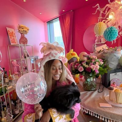 DcNg22's profile picture. MY ELON RULES THE WORLD...
Life is too short pls do ur bests and leave the rest for Jah 🙏.. Big love to Afro beats ❤️.. A big shout out to all the Afro artist