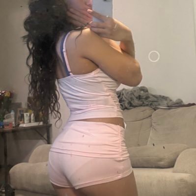 mel_bodyyy's profile picture. your favorite brat🧚‍♀️💗/19/ Expensive and sexy😈/ no FEES !!!!