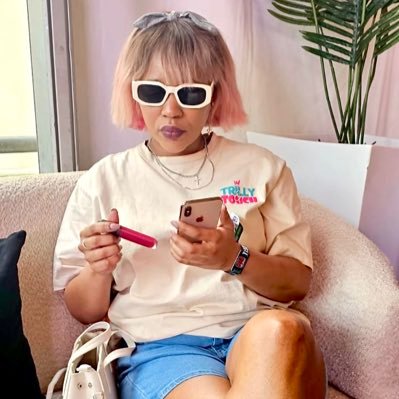 ThozIrrevocably's profile picture. insta: https://t.co/pr1HsvtS73 #GlowGettersWorldWide 🥂