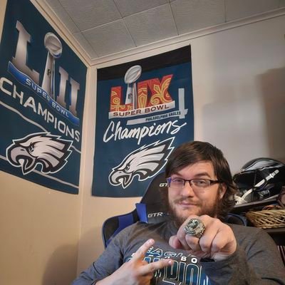 Betting bitch$ - I also get very angry at video games & sports - @Eagles🏈 - @NDFootball🏈 - @Yankees⚾️ - @dennyhamlin @23XIRacing🏁 - @Penguins🏒 - N/A 🏀