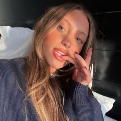 rurfys's profile picture. @buffys more iconic sister