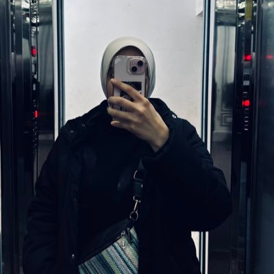 mahaahmad51's profile picture. نُقاوم ما نُحب و نتحمّل ما نَكره
