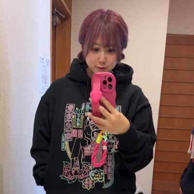 💅を仕事にしてる派手髪オタクENTJ女。夫婦で現場出没。AIBECK 大神のん🐺🧡/GANG PARADE❤️(GTTB)/シド明希ギャ/Janne Da Arc/0.1gの誤算/シャ乱Qは原点