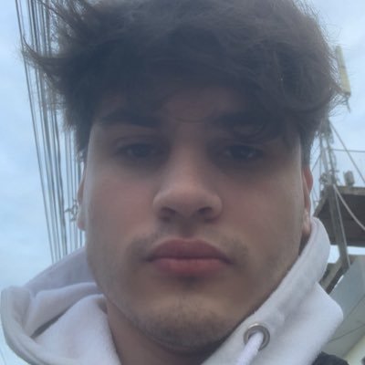 jorgeinsfran_'s profile picture. enfrentar el miedo es el destino de un jedi