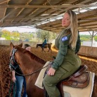Leah Ethan (@leahethan19477) 's Twitter Profile