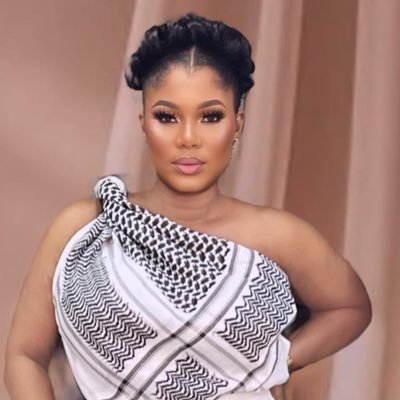 Lover of GOD💕/A Music Lover🎶/psalm 133🙏🏽/ A certified Aesthetician, IG business page @addrabeauty @rufan_seafoods_more