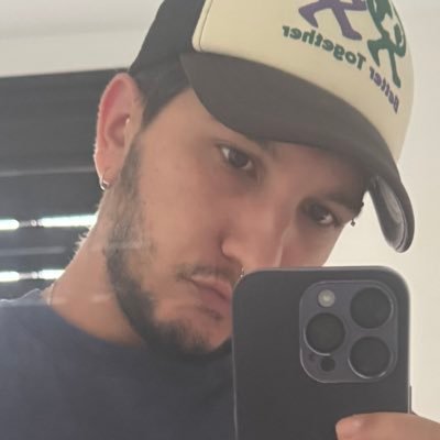 ex usuário do Twitter e possivelmente velho demais pra isso
