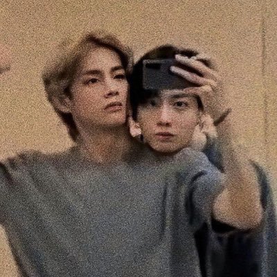conta só para ler, postar au e falar sobre ficbooks taekook ♡