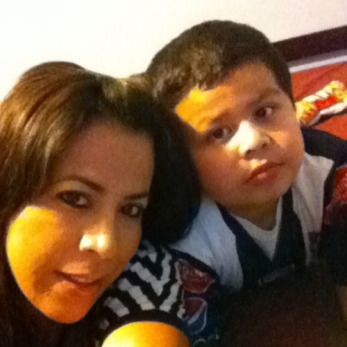 cecyolivarria's profile picture. 