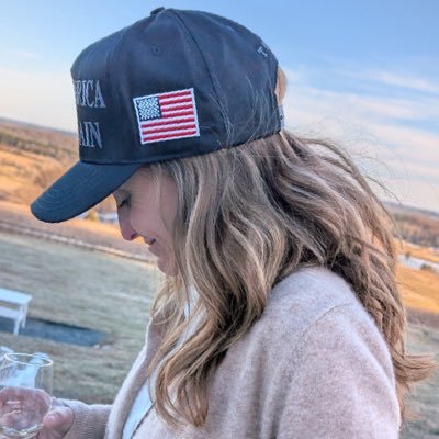 Artist, Designer, Dreamer, Empath, Writer, Medically Curious, Critical Thinker, Lover of Truth, Life and Jesus. “Being offended doesn’t make you right”