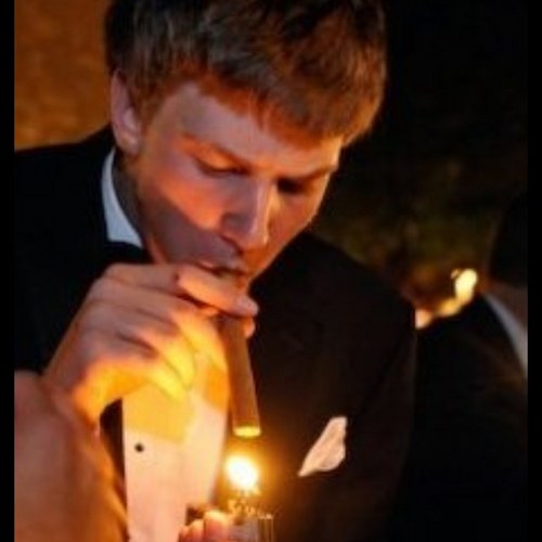 tjbulterman's profile picture. Some people say i'm pretty tall. Golf professional in the Houston area. I can hit a golf ball 340 yards and you can't.