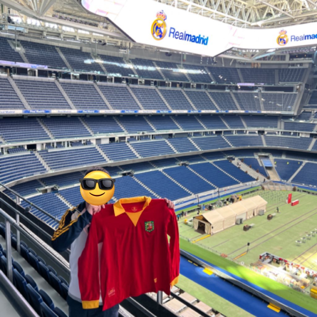 es_offside's profile picture. • Lic. en Periodismo Deportivo •DT en análisis de estrategia. || Acompáñame a hablar del deporte más hermoso del mundo.