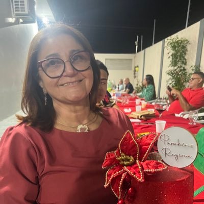 Regina411752321's profile picture. 