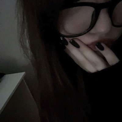 b1acksarrows's profile picture. 