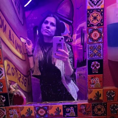 Laura Guarinoni 💚 Profile