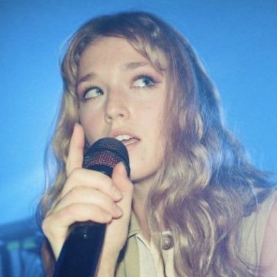 mila_miao's profile picture. carly rae jepsen stan | priv: @sscn_mila