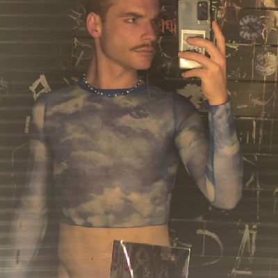 ixaacxx's profile picture. 💕