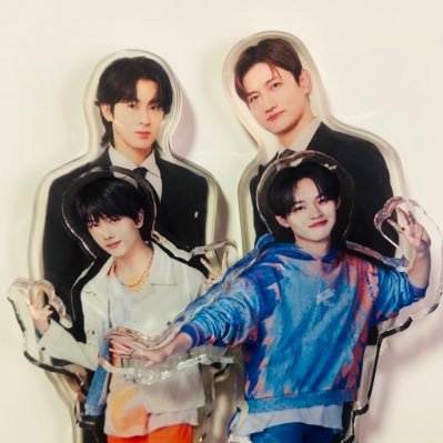 アムラー//NAKAMA//bigeast//nctzen//Disney&pixar&starwars…love//SuperM&NCTすき NCTDREAM🐬🐹&ワンモリズ🐯🐬🐹 →ALLすき🍀ユノとチャンミン2人とも好きすぎて選べないです🍓🍺