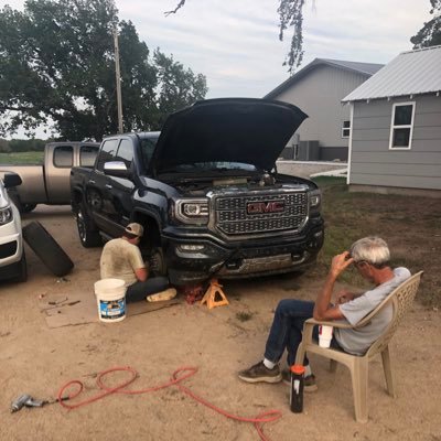 Making a living doing stuff no one else wants to do. I drive things for therapy. 🚛 🚜
